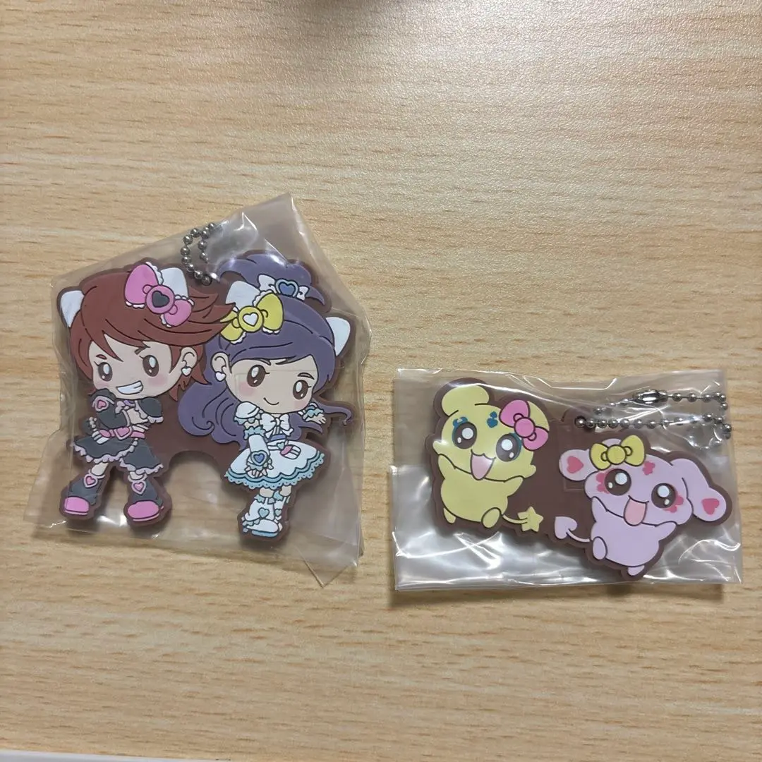 ふたりはプリキュア ハローキティ ミップル メップル マスコットホルダー ふたりはプリキュア ハローキティ ミップル メップル マスコット