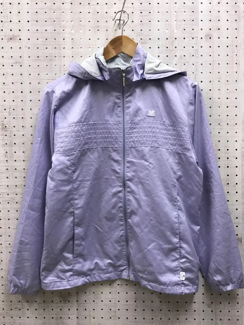 courrèges クレージュ　刺繍ロゴ　配色　ジャケット ウィンドブレーカー クレージュ ウィンドブレーカー 黒 ブラック ナイロンジャケット