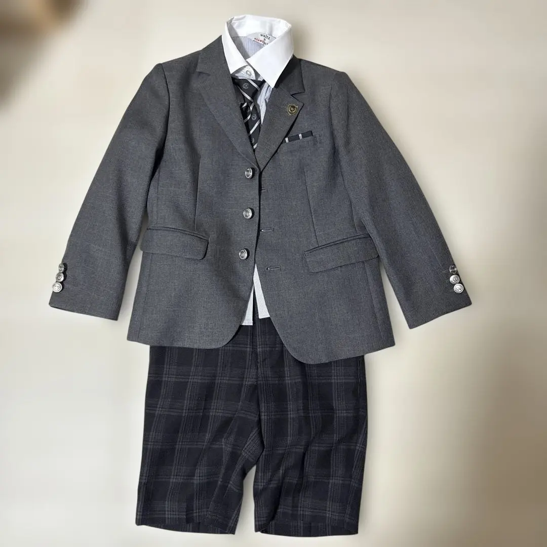 Thumbnail of waltz by BEAMS DESIGN 120 Graduation & Entrance Ceremony