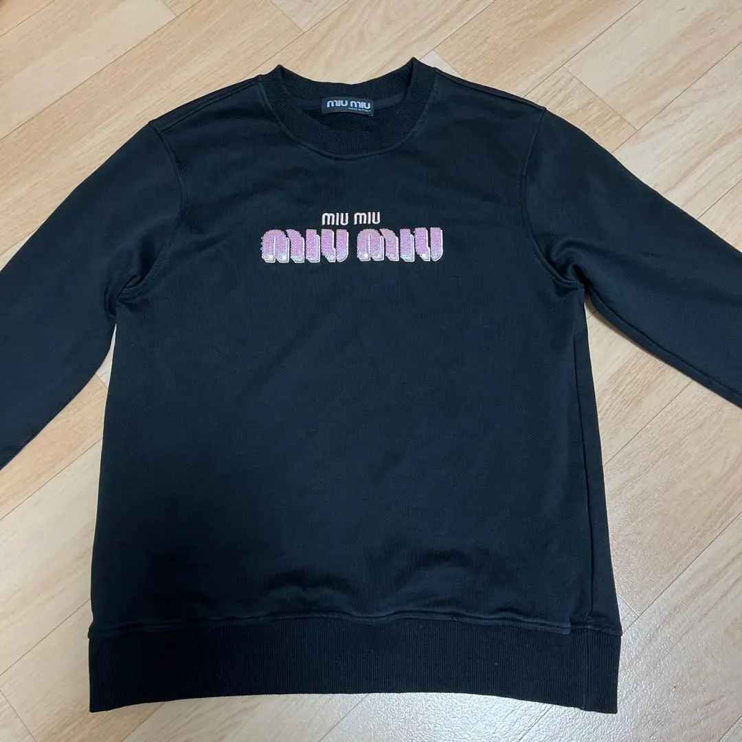 ミュウミュウ トップス miumiu league 鹿 トレーナー スウェット ミュウミュウ トップス miumiu league 鹿 トレーナー スウェット