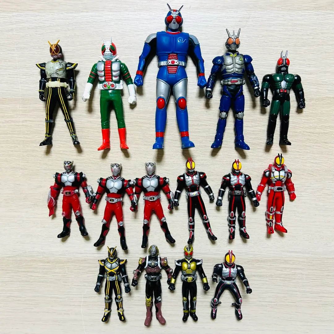仮面の魂　16枚セット　プロモ　仮面ライダーV3 Yahoo!オークション - 802】タカトク 仮面ライダーV3 キック