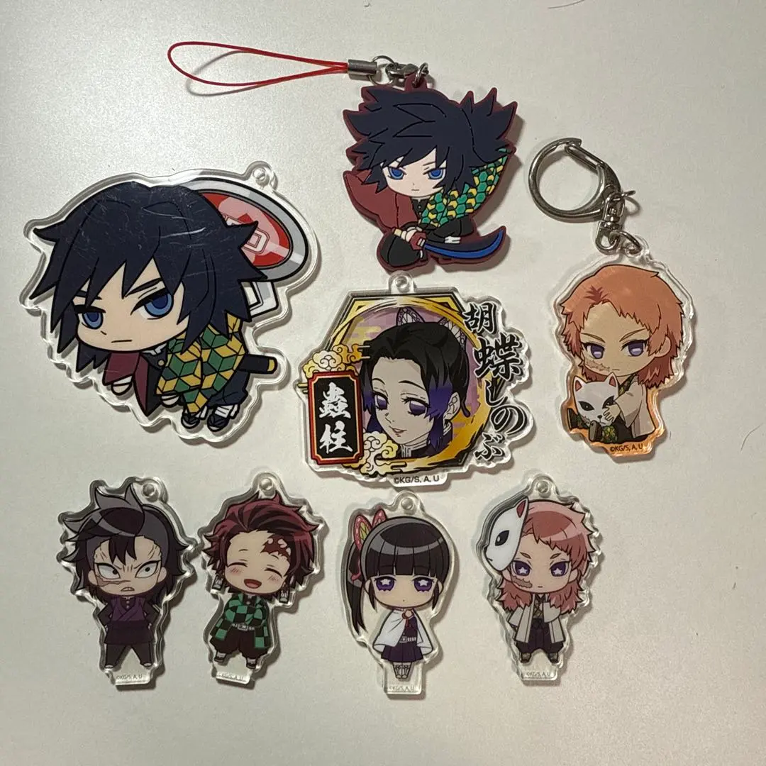 Thumbnail of [8 Points] Demon Slayer Acrylic Keyholder & Rubber Keyholder Set