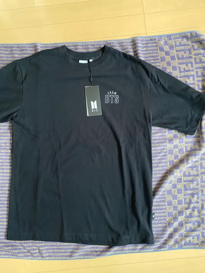 Thumbnail of 【Brand New with Tag】TEAM BTS T-shirt V (Taehyung) - M Size