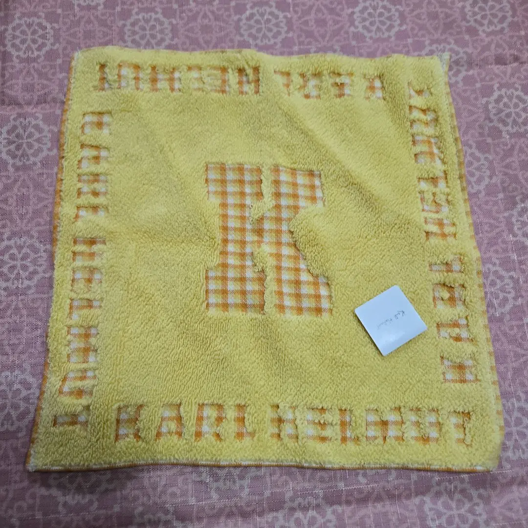 KarlHelmutバスタオル Karl Helmut（タオル/バス用品）のフリマアイテム一覧
