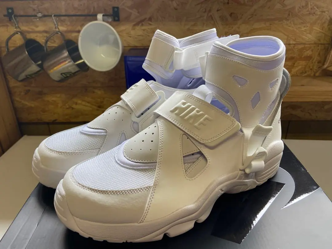 NIKE AIR CARNIVORE ナイキエアカーニバル　9.5(27.5) Nike Air Carnivore Comme des Garcons Homme Plus White Men's