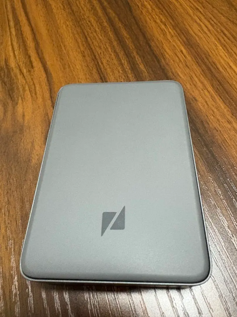 Zenlet 3 Pro スペースグレー 【ひび割れ有り】 Zenlet 3 シリーズ スマートウォレット｜すべてを、この手のひらに。