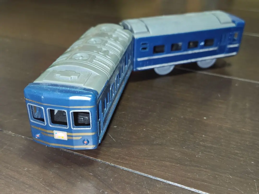 バンダイ ブルートレイン出雲 鉄道プラモデル ジャンク 年代物 バンダイ ブルートレイン出雲 鉄道プラモデル ジャンク 年代物