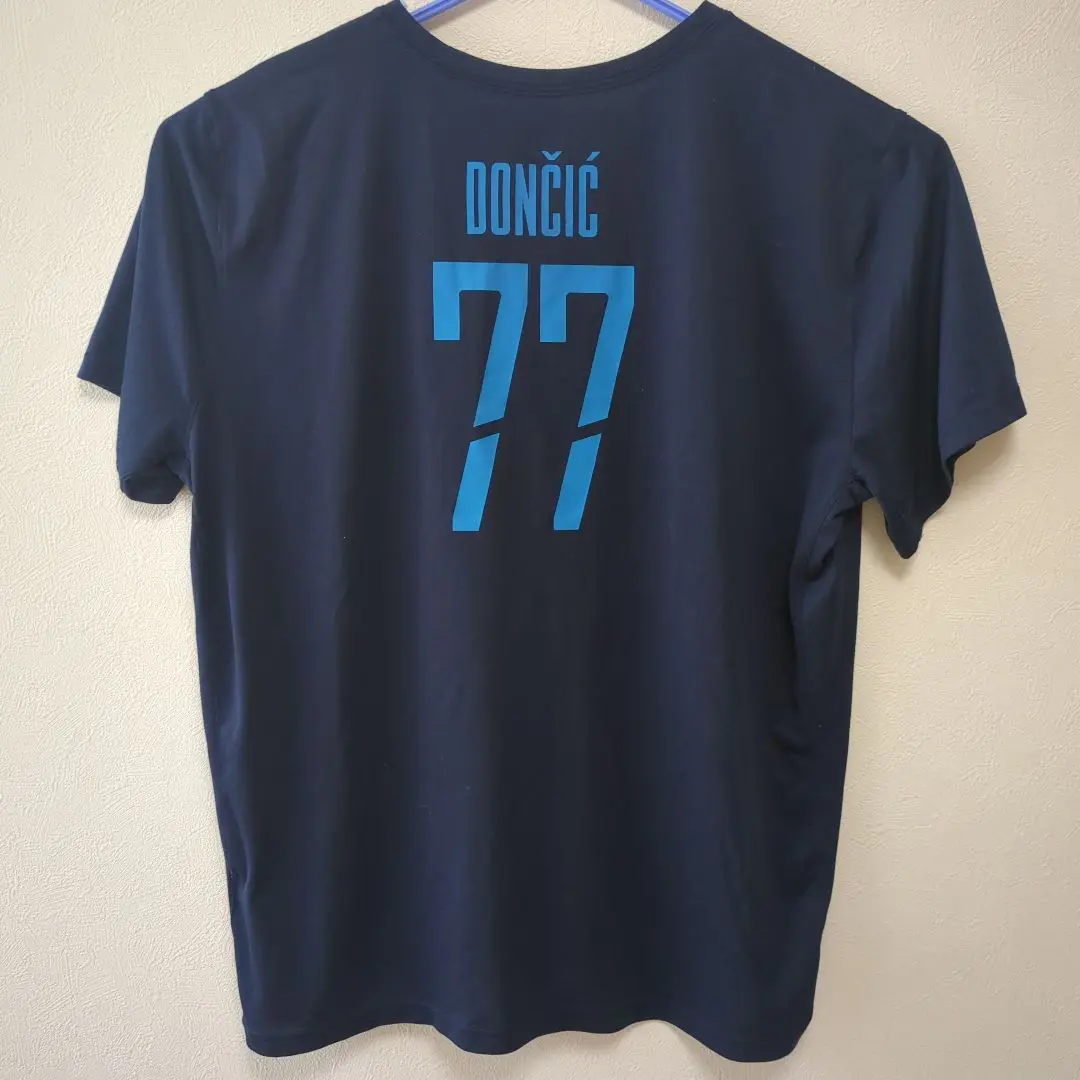 NBA ルカドンチッチ　スロベニアTシャツ マーベリックス　レイカーズ　Lサイズ ダラス・マーベリックス Nike ネーム＆ナンバー Tシャツ - ルカ