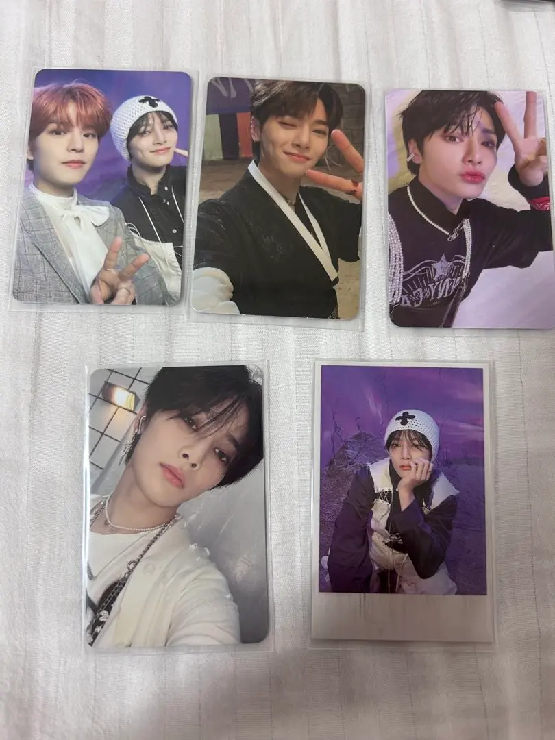 Thumbnail of I.N Stray Kids photocard set