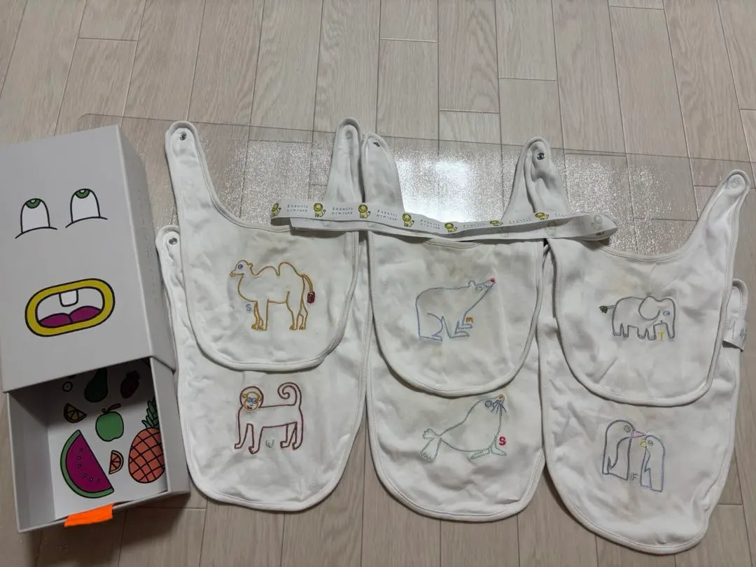 D.♡STELLA McCARTNEY♡アニマルビブセット4枚組箱無し 2025年最新】STELLA McCARTNEY KIDS スタイ・よだれかけの人気
