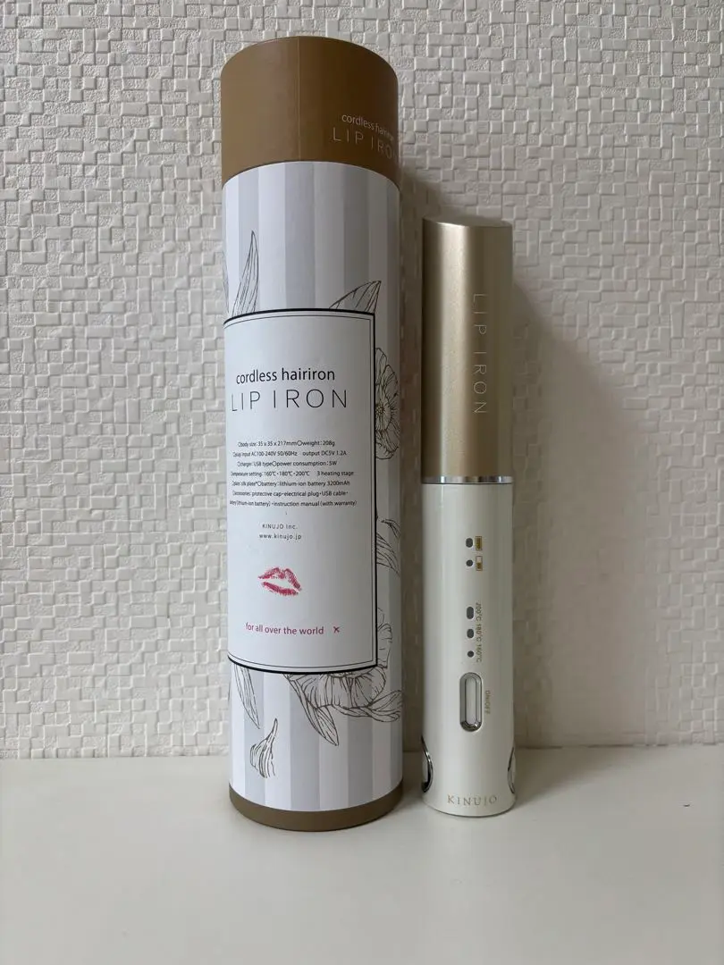 ぷーさん⭐︎絹女 KINUJO リップアイロン　ヘアアイロン リップアイロン LIP IRON コードレスアイロン DS058 KINUJO ヘア