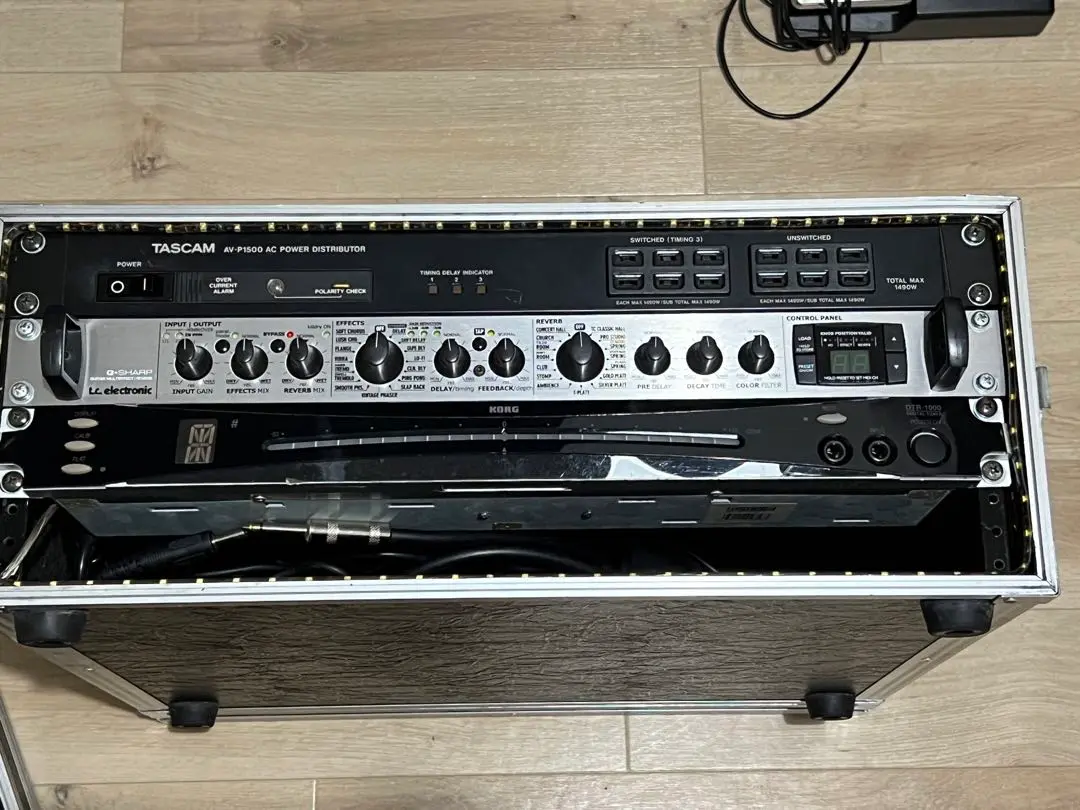 KORG DTR-1 チューナー　1U ハーフラックケース付き KORG DTR-1 コルグ 1Uラックタイプ・デジタル・チューナー