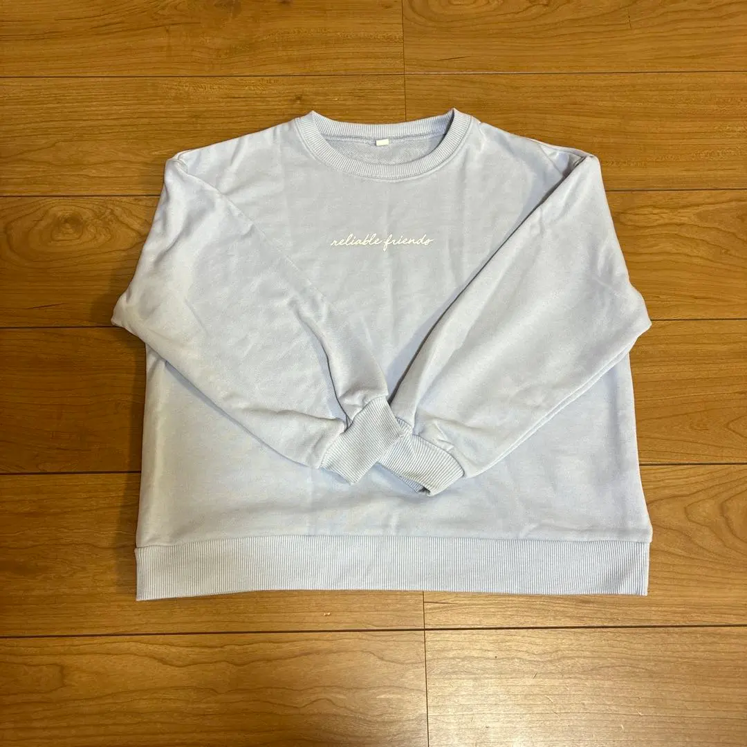 Thumbnail of Girls' size 140 sweatshirt, light purple