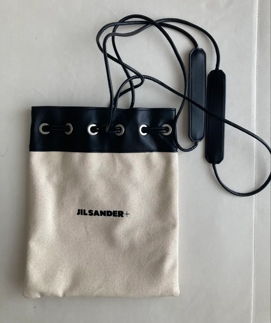 2025年最新】JIL SANDER サコッシュの人気アイテム - メルカリ