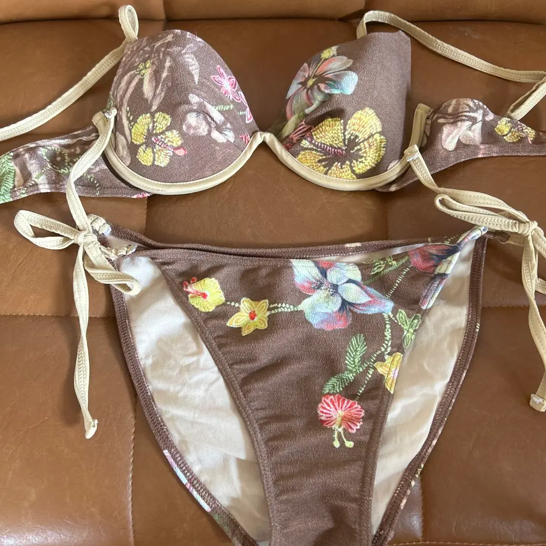 美品 ALBAROSA アルバローザ 未着用 専用ポーチ付 水着 ビキニ m11190983908_1.jpg?1751734113