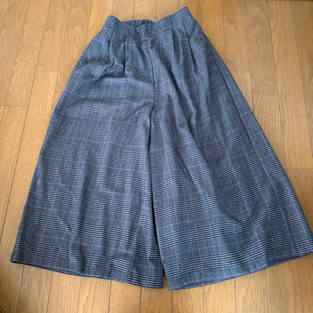 Thumbnail of earth Gaucho Pants