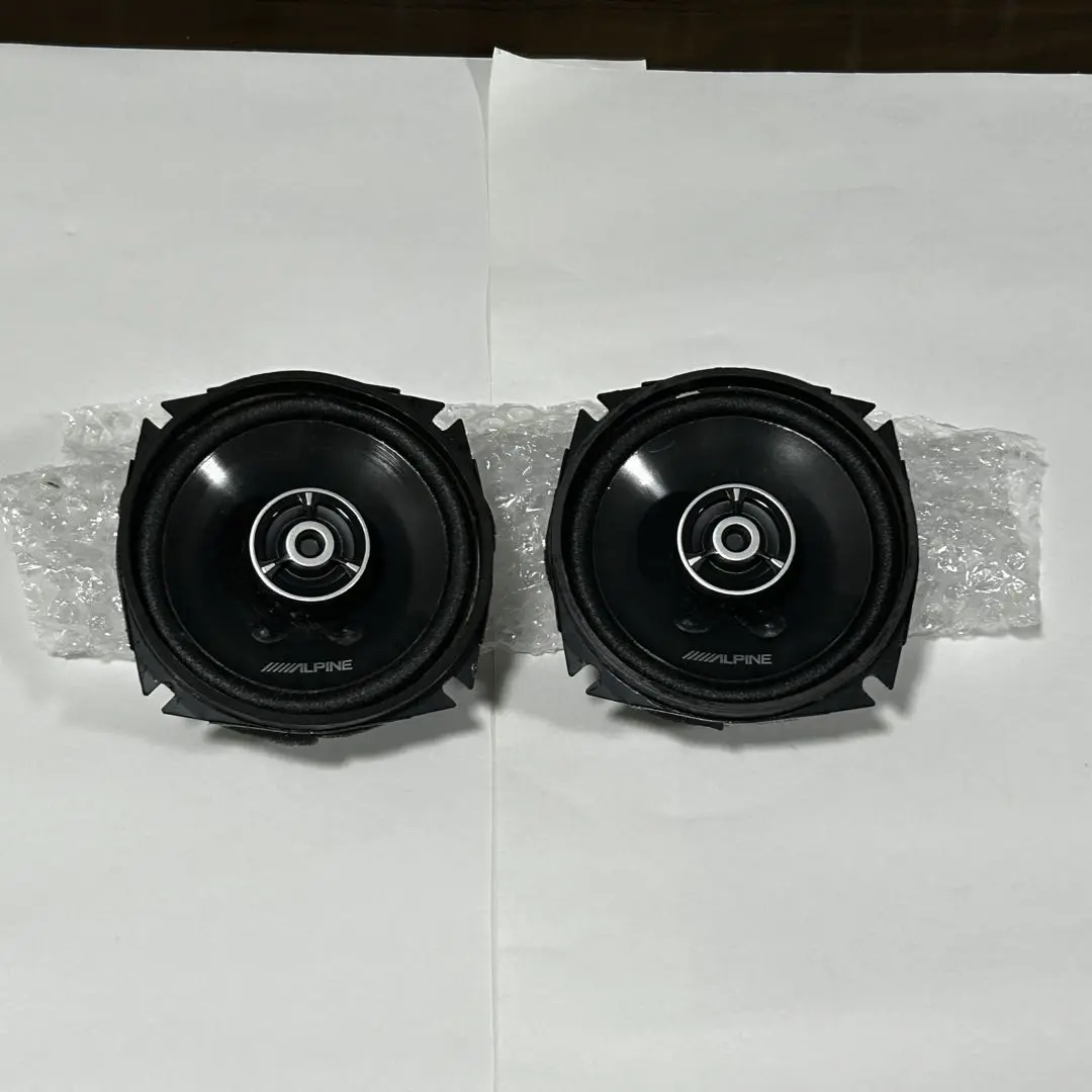 mono57650276-170405-02.jpg