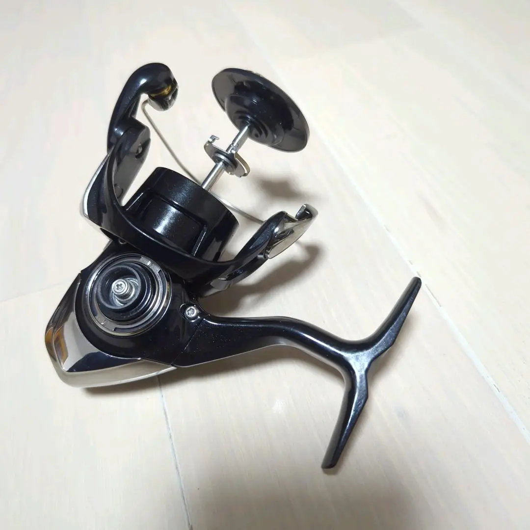 ダイワ　23レガリス 2500 S-DH 美品 ダイワ リール 23レガリス 2500」の人気商品一覧 | 安い商品を