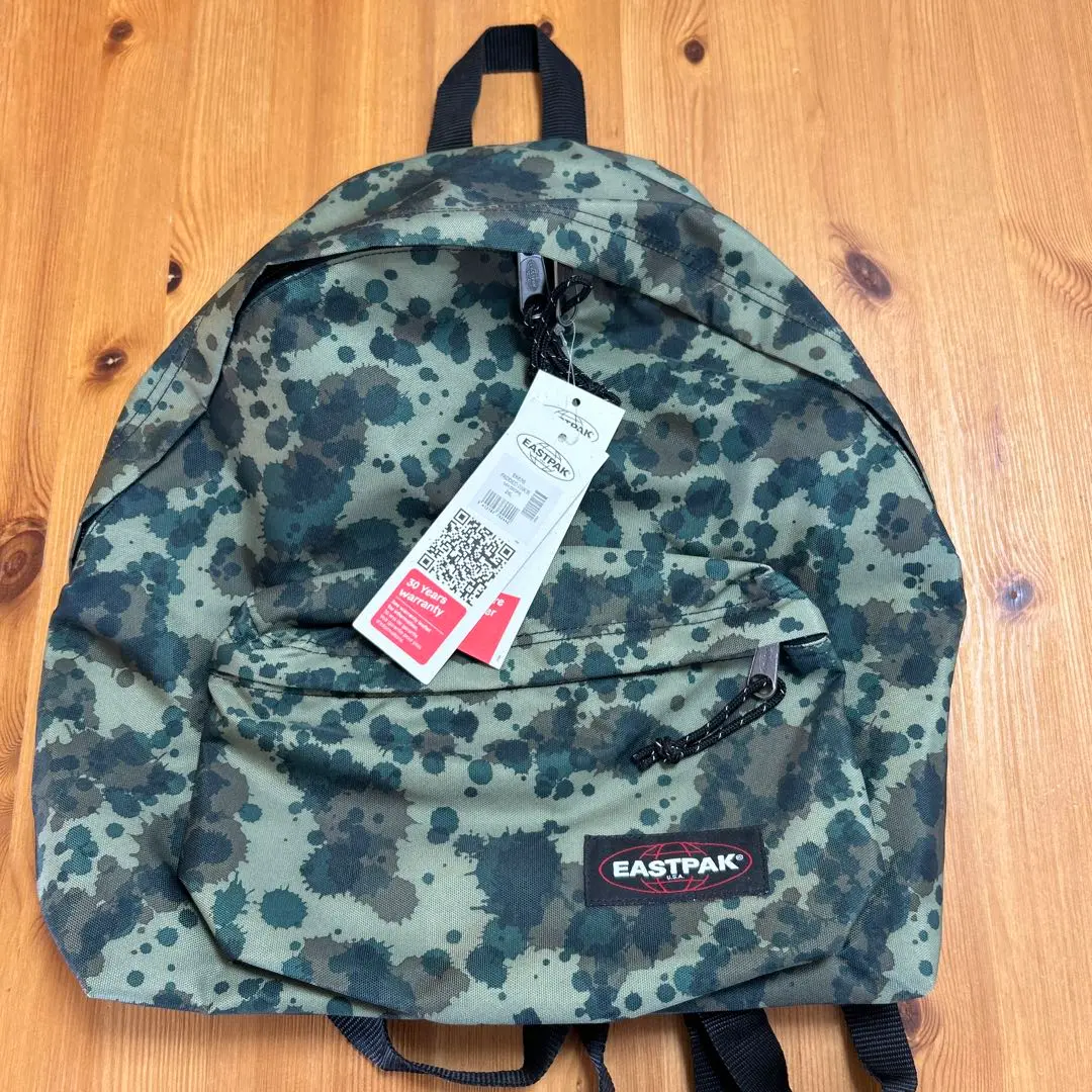 EASTPAK イーストパック タウンリュック EK620 迷彩濃緑 差し色