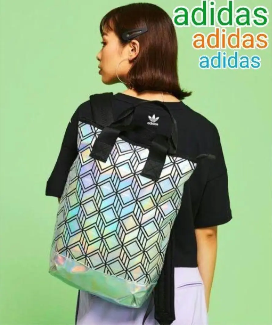 ♫～adidas♡リュック♡新品♡オーロラ