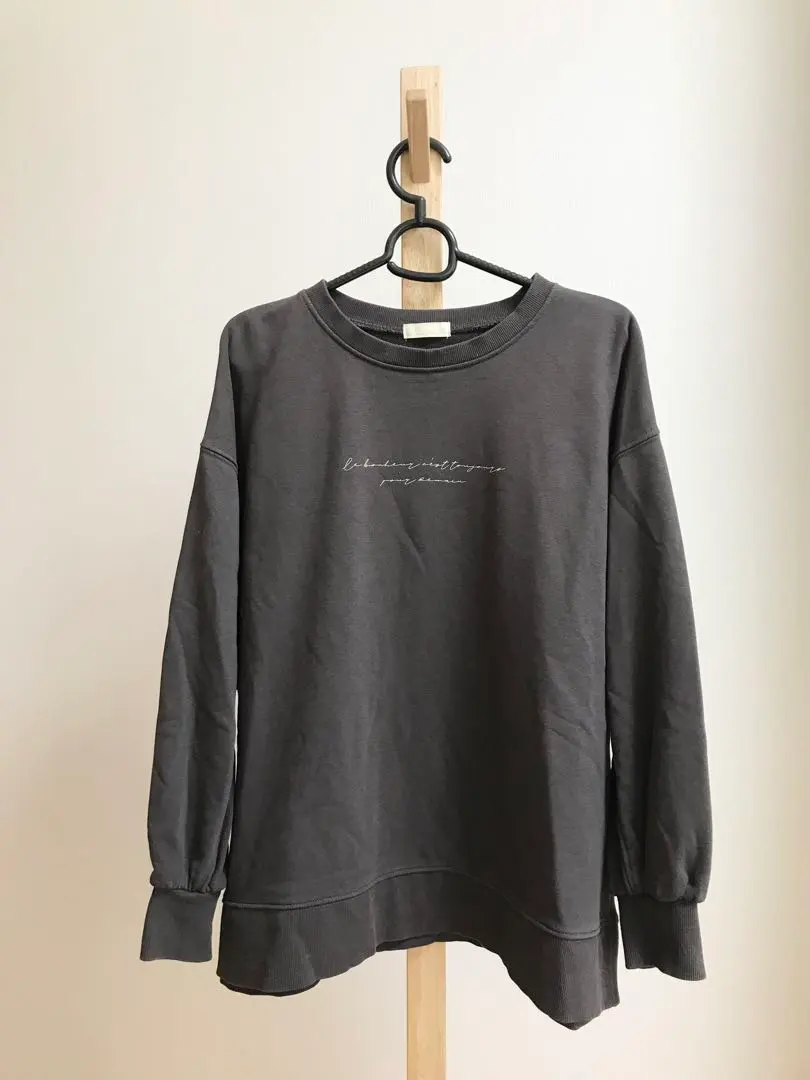 Thumbnail of In-stock, ships today! #earthmusic&ecology Gray Long Sleeve Sweatshirt