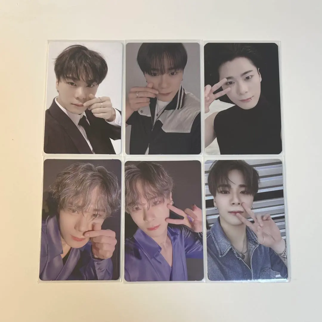 Thumbnail of ASTRO Moonbin Trading Card Set