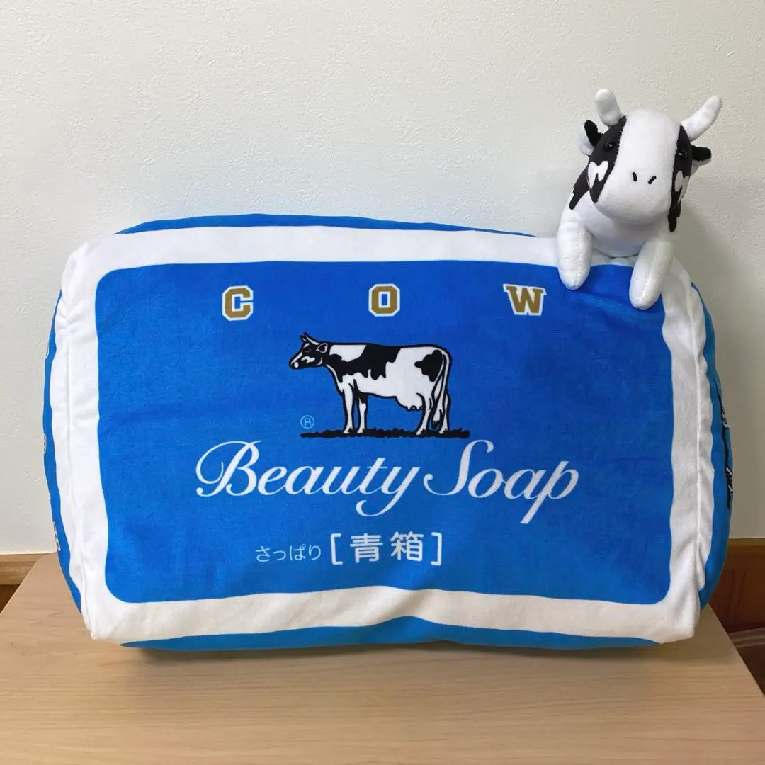 一番くじ 牛乳石鹸 A賞青箱クッション C賞 バスタオル 2点セット 一番くじ 牛乳石鹸 A賞青箱クッション C賞 バスタオル 2点セット