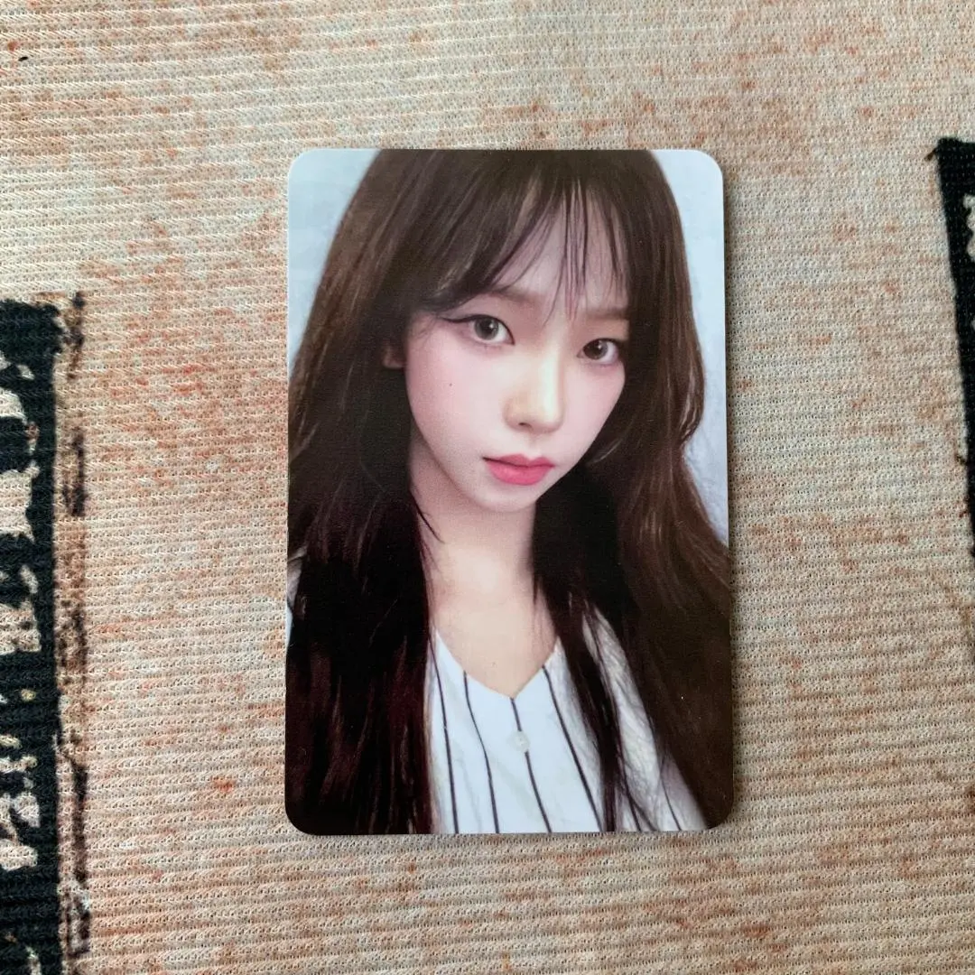 Karina aespa Better Things 制服 棒球 卡片 的縮圖