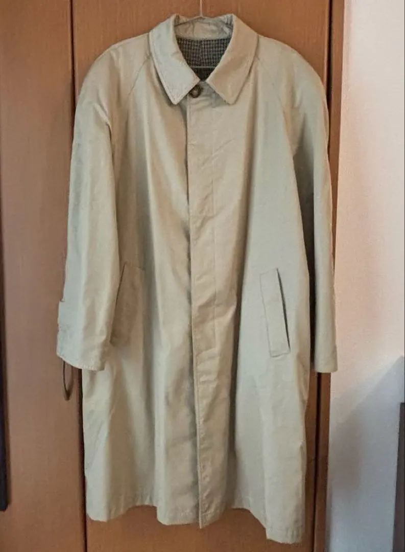 Thumbnail of Men's Reversible Trench Coat - Beige / Houndstooth