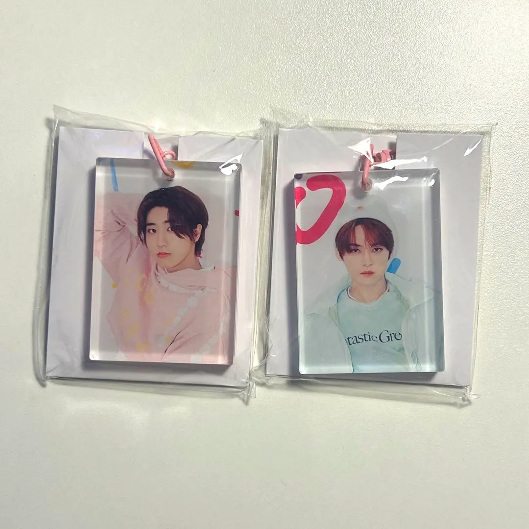 Thumbnail of Air-ful Acrylic Block Keyholder Lino Han Straykids