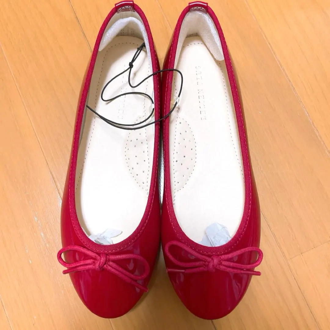 Thumbnail of Ami Ami flat pumps