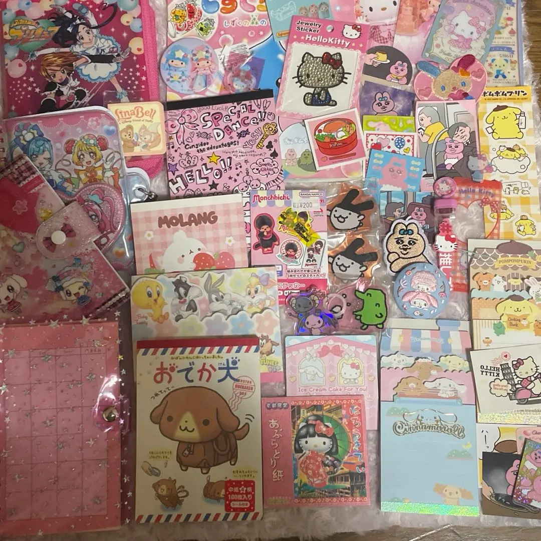 Thumbnail of Collection of Heisei-era girl's memo pads and goods, Japan core, rare, Hello Kitty, Precure, sticker books