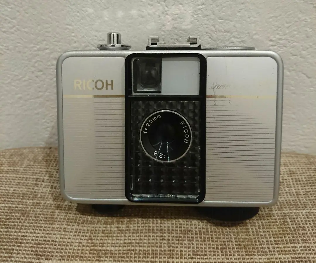 ②【美品・整備済品】RICOH AUTO HALF E2 「蛇革 」オートハーフ 売り切れ RICOH AUTO HALF E2（中古 フィルムカメラ 35mm ハーフ
