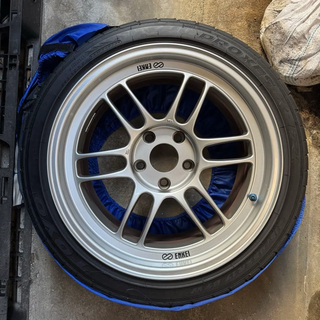 RPF1 17インチ　114.3 8J+45 4本セット 納期注意 業販品 直送品 ENKEI Racing RPF1 17インチ 9J+45 5