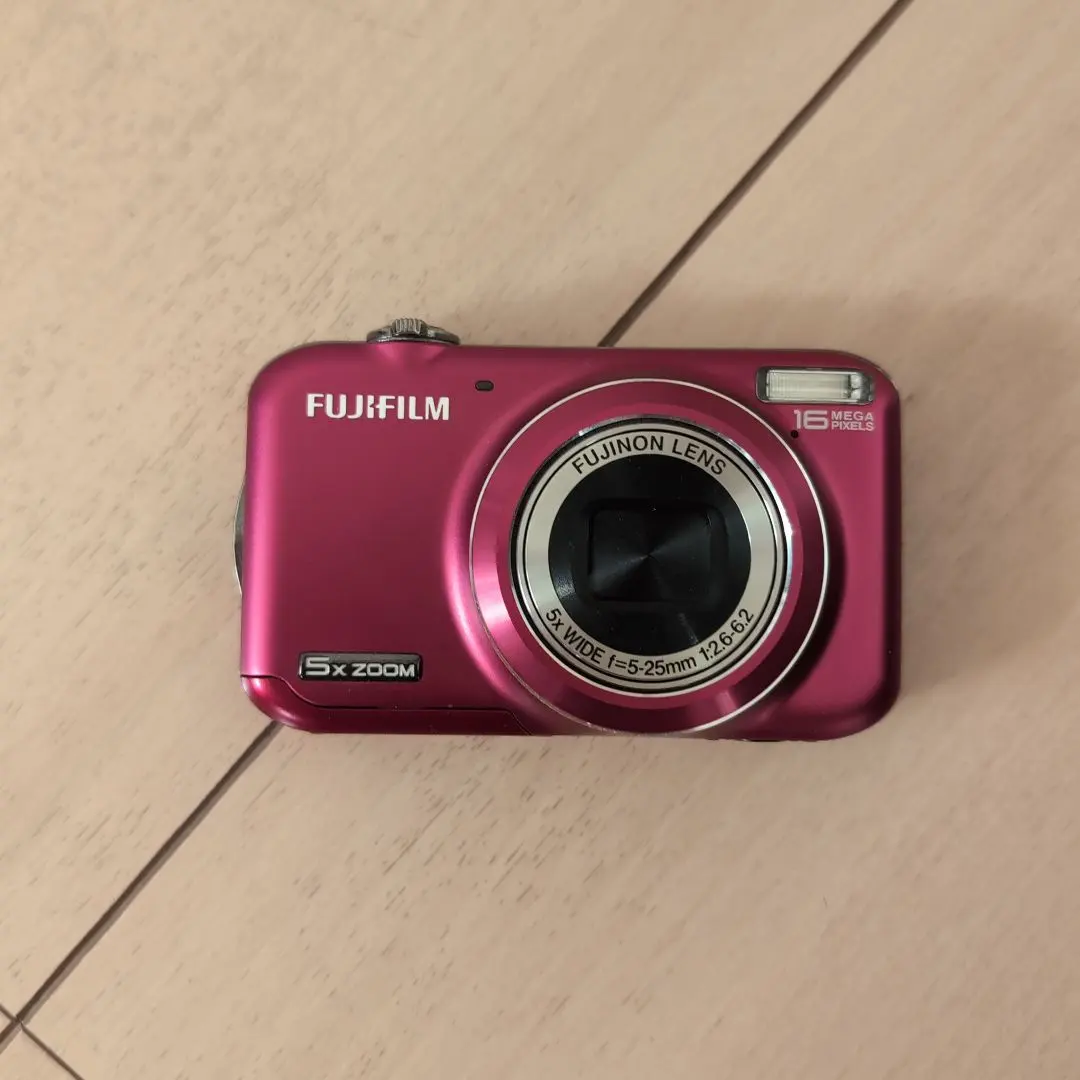 富士軟片 1600 萬像素 輕便型數位相機 的縮圖