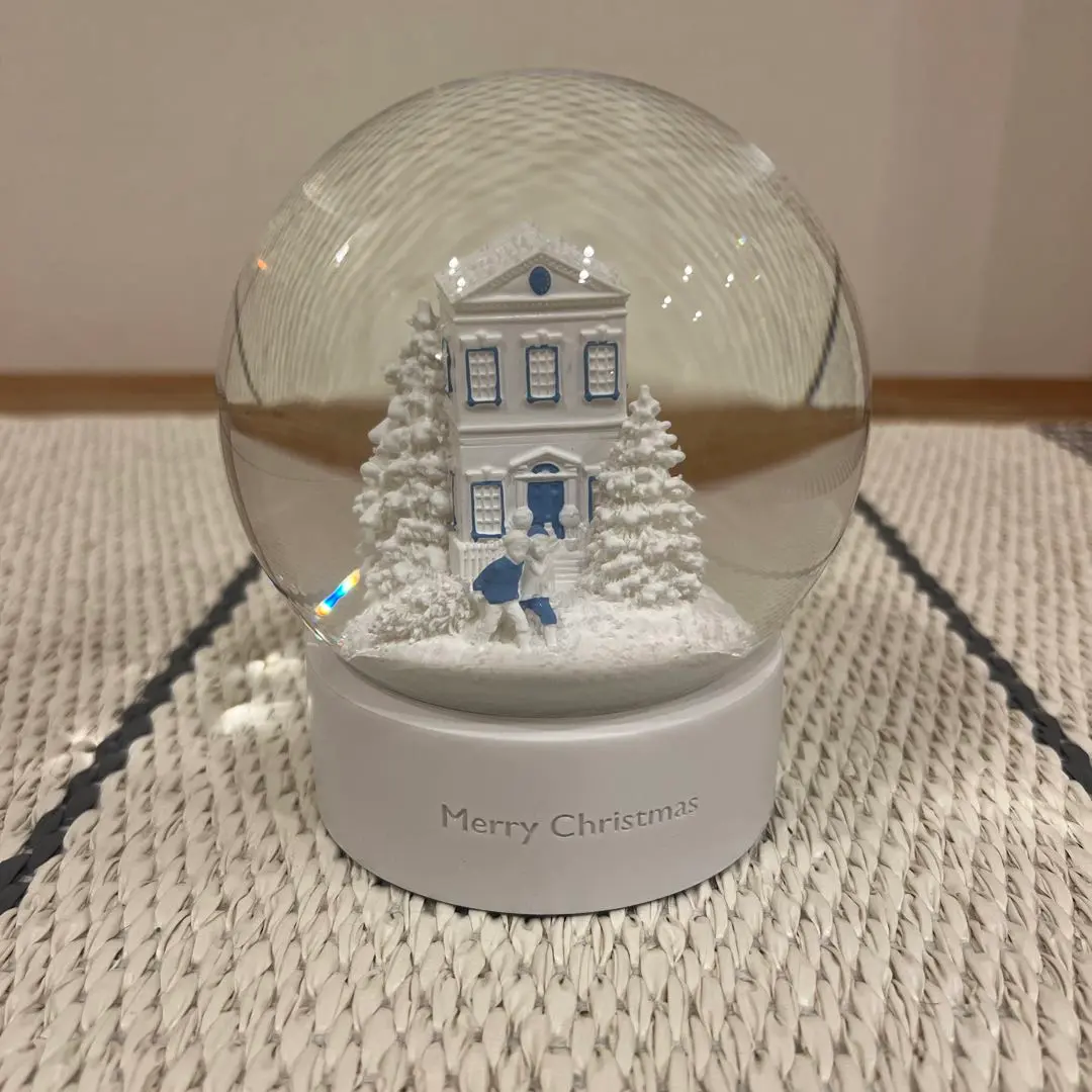 ウェッジウッド☆2020 スノーグローブ ホリデイ スノーグローブ 2024|WEDGWOOD公式オンラインストア