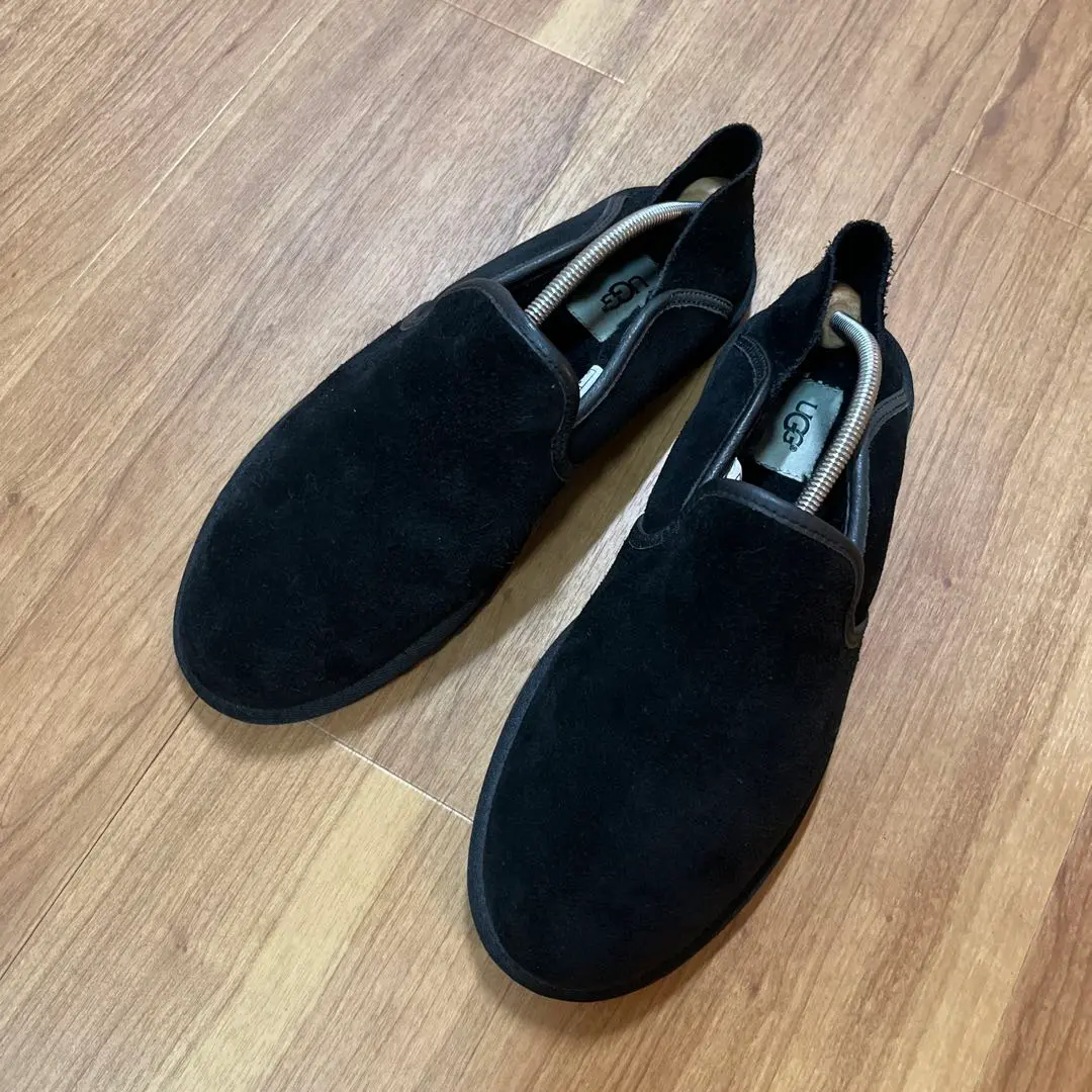 2025年最新】UGG カラー：ブラック系 モカシン・デッキシューズ