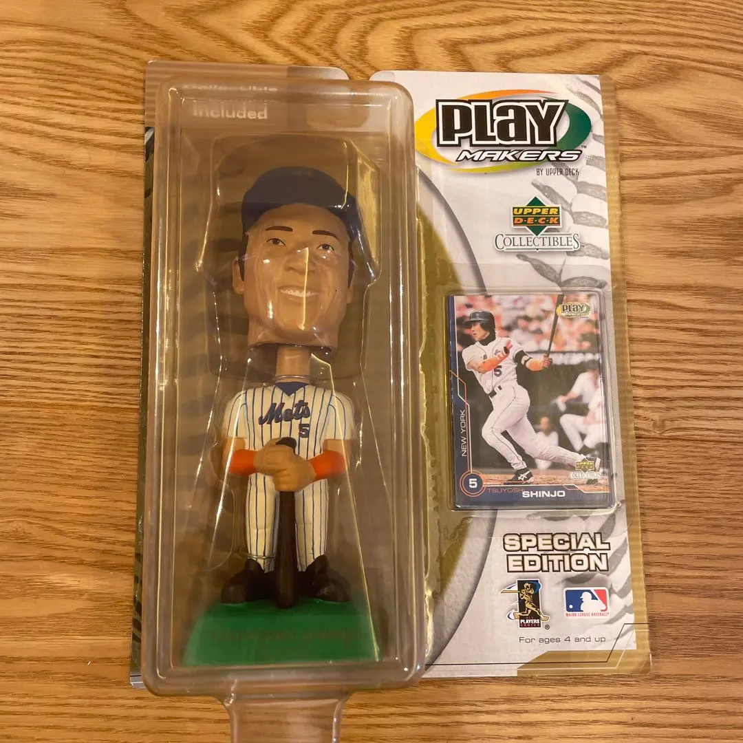 Thumbnail of Tsuyoshi Shinjo Bobblehead + Card Set - Mets