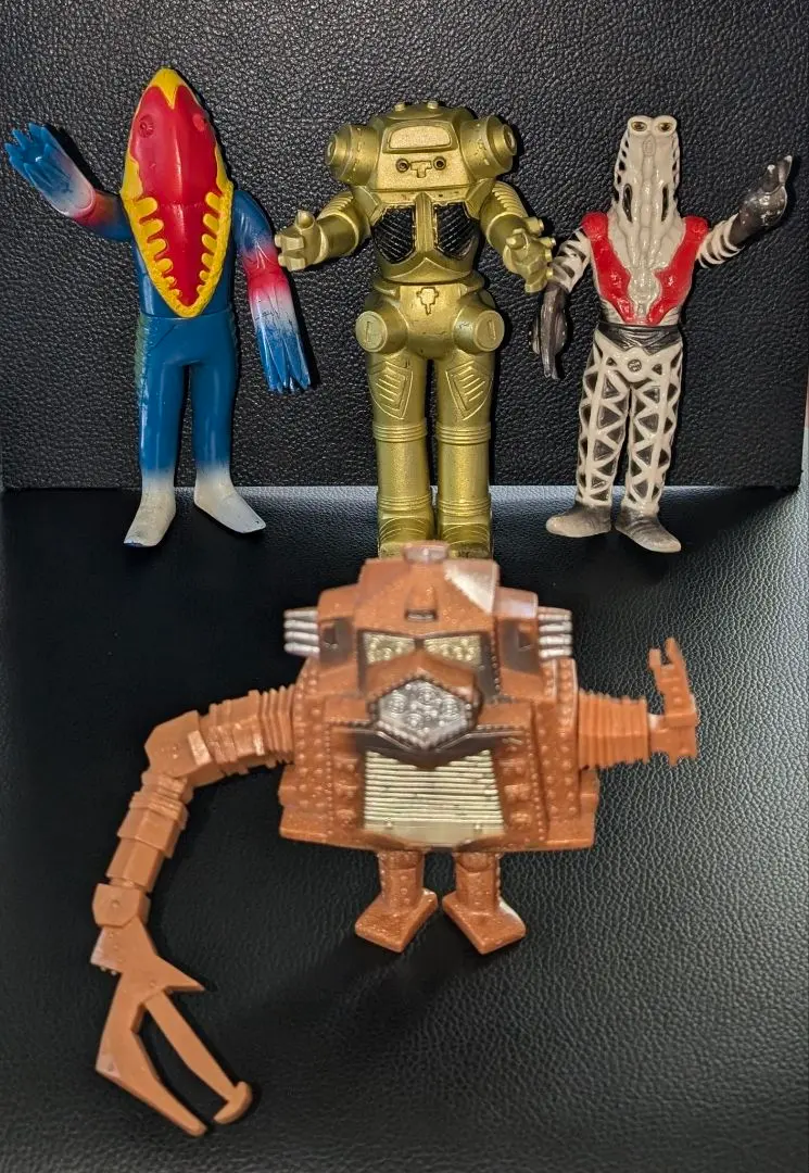 2025年最新】ゴドラ星人 ソフビの人気アイテム - メルカリ