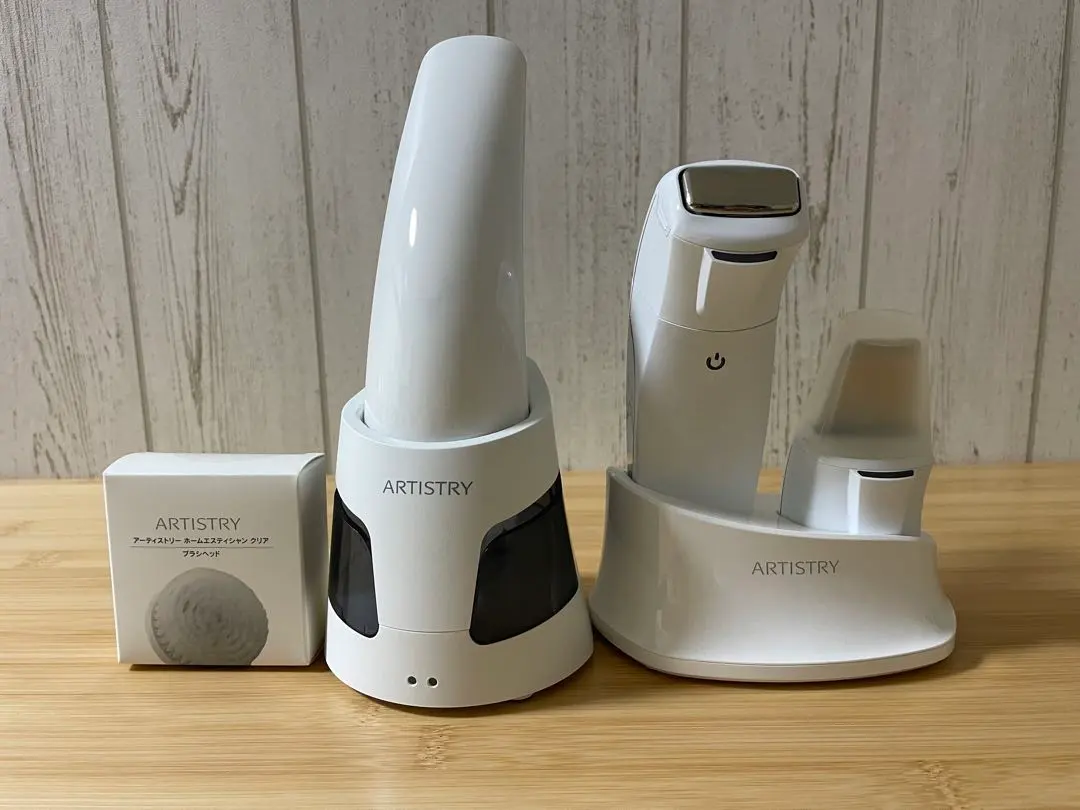 雅姿 電動洗臉刷、美顏儀套裝 的縮圖