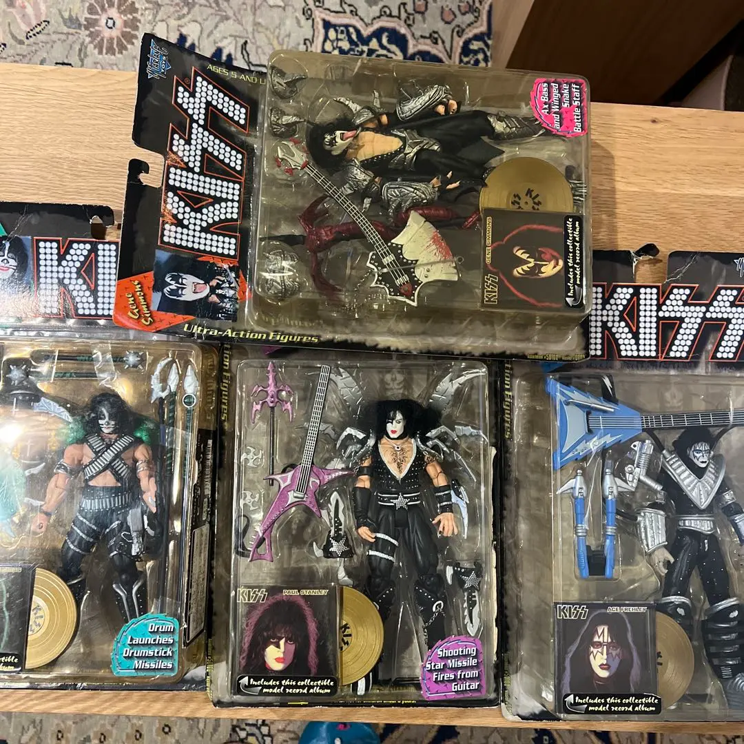最終値下げ　KISS フィギュアセット SET 003 Vintage KISS Alive II SMITI Playset 40 pc figurine set 003