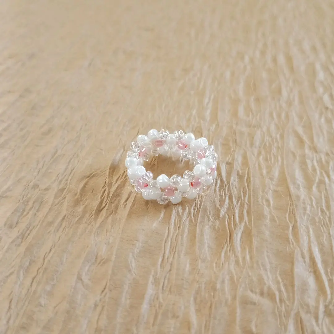Thumbnail of Flower Bead Ring (White/Pink)