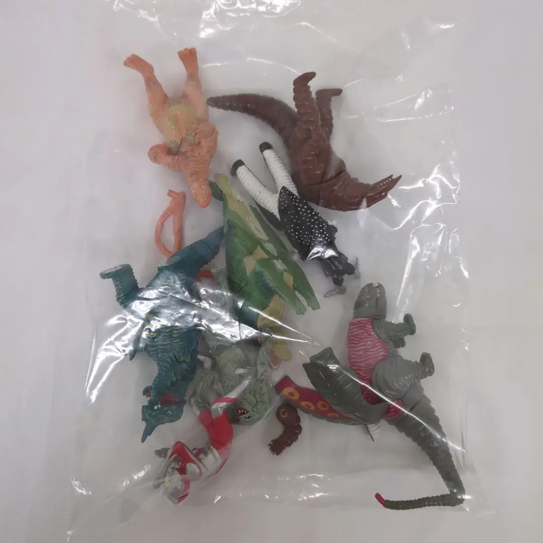 上野淳子ウルトラ怪獣旧型絶版ソフビパワードジャミラ（Ｎo2745onsi） 上野淳子様専用ウルトラ怪獣旧型絶版ソフビパワードジャミラ