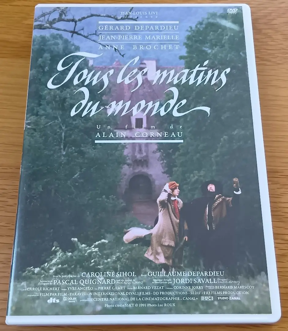 アラン・コルノー『めぐり逢う朝 HDニューマスター版('91仏)』DVD Amazon.co.jp: めぐり逢う朝 HDニューマスター版 [DVD] : ジャン