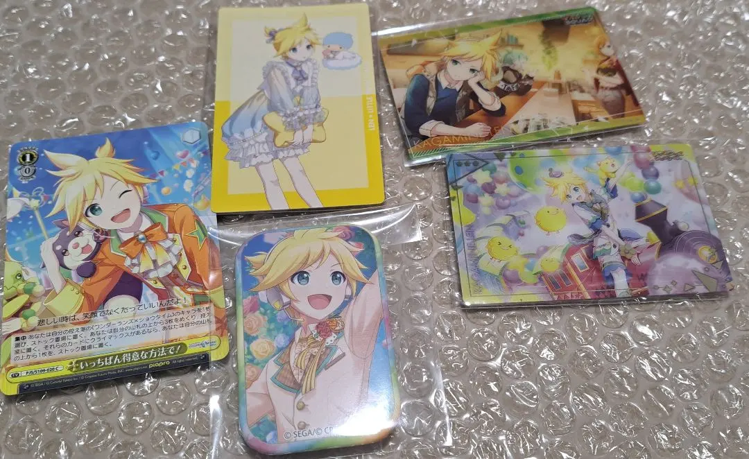 Thumbnail of Project Sekai: Len Kagamine Sanrio Epica Card, Square Can Badge