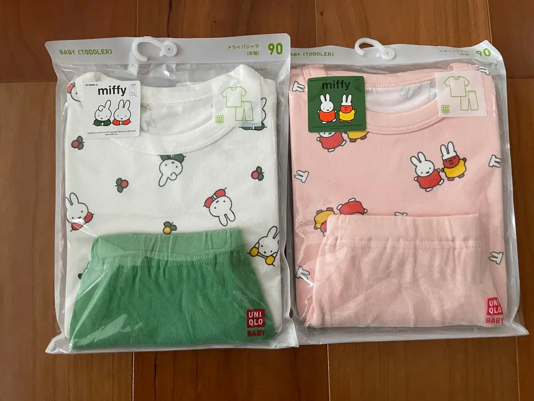 Thumbnail of Uniqlo Miffy Dry Pajamas Short Sleeve 90cm Set of 2 Colors