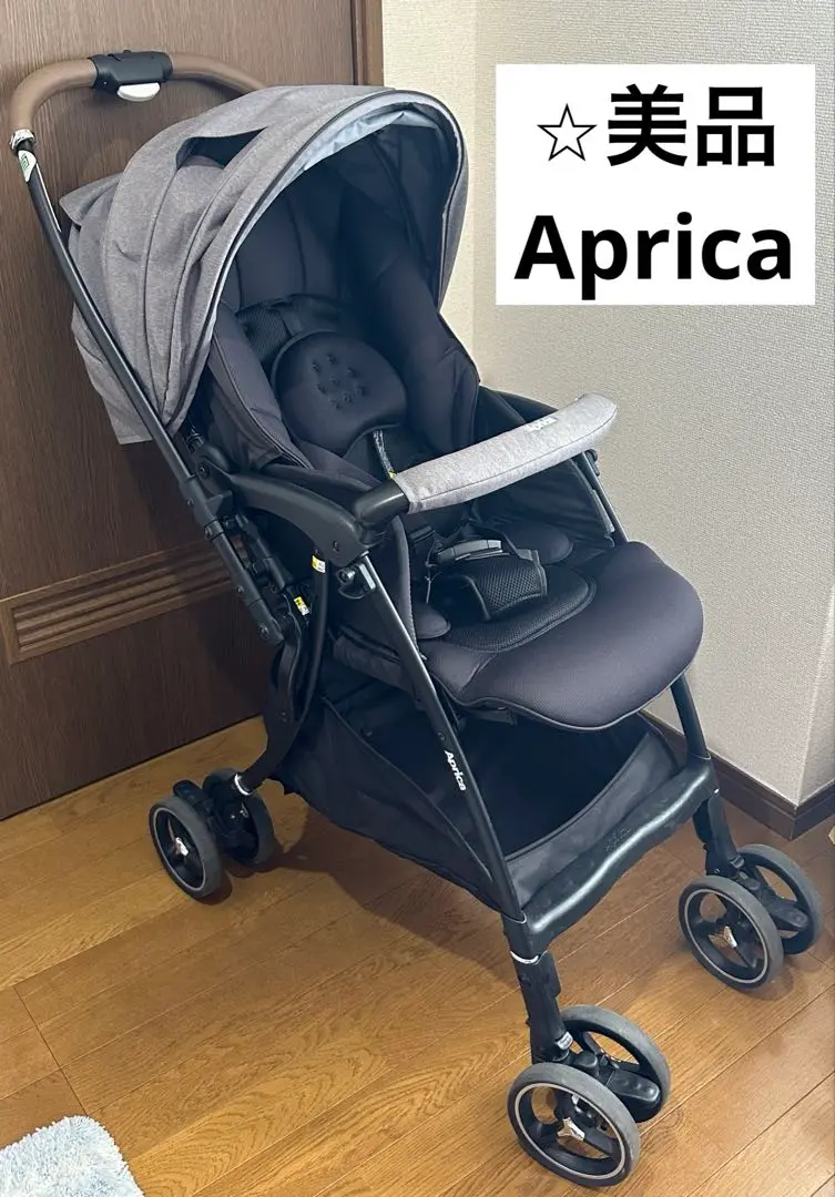 【未使用純正レインカバー付】アップリカラクーナクッションAF【2023年モデル】 Aprica ラクーナクッションフリー2023年モデル レインカバー付き