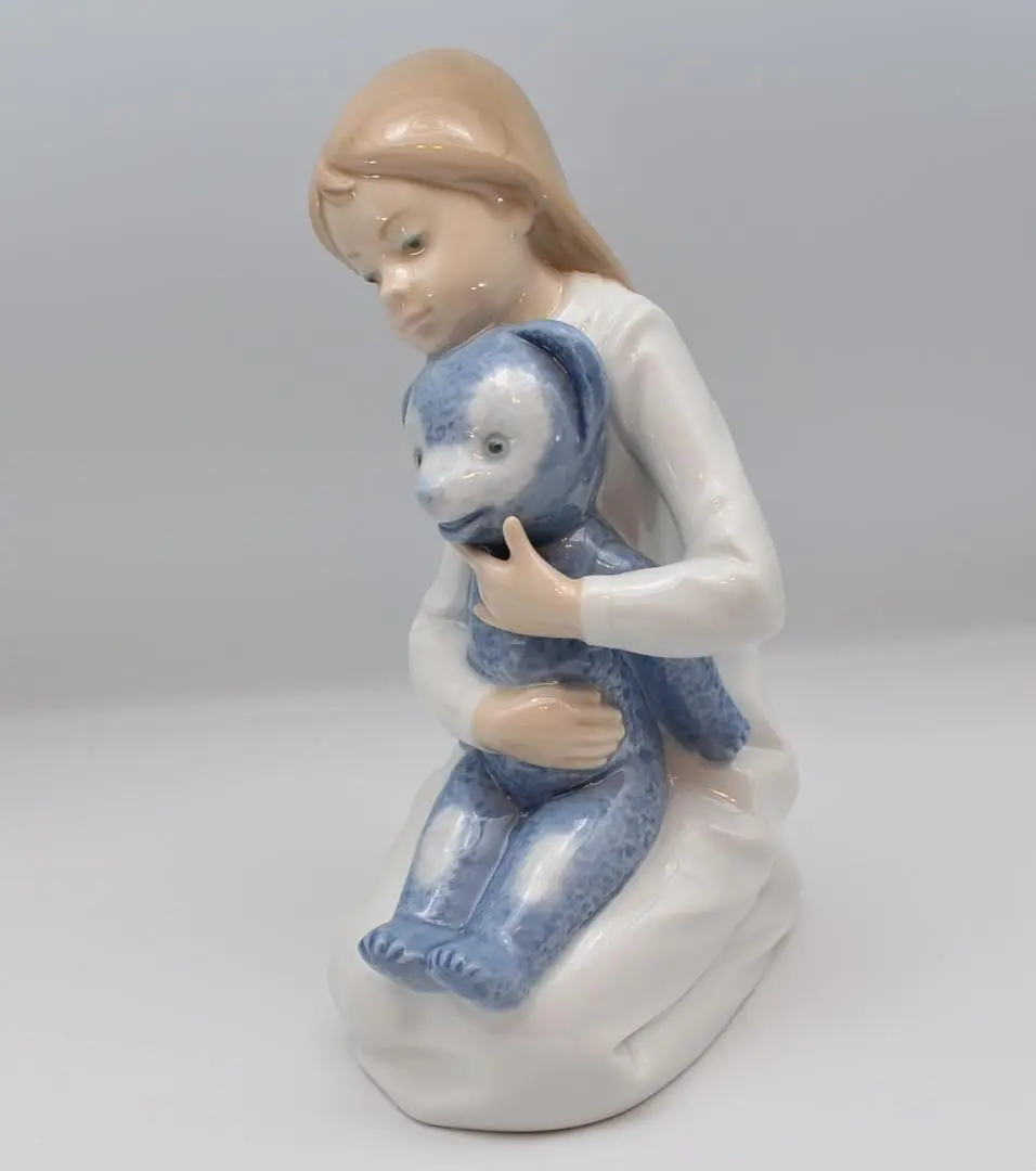 リヤドロ スペイン Bashful Girl 内気な女の子 少女 陶磁器人形 LLADRO リヤドロ スペイン Bashful Girl 内気な女の子 少女 made