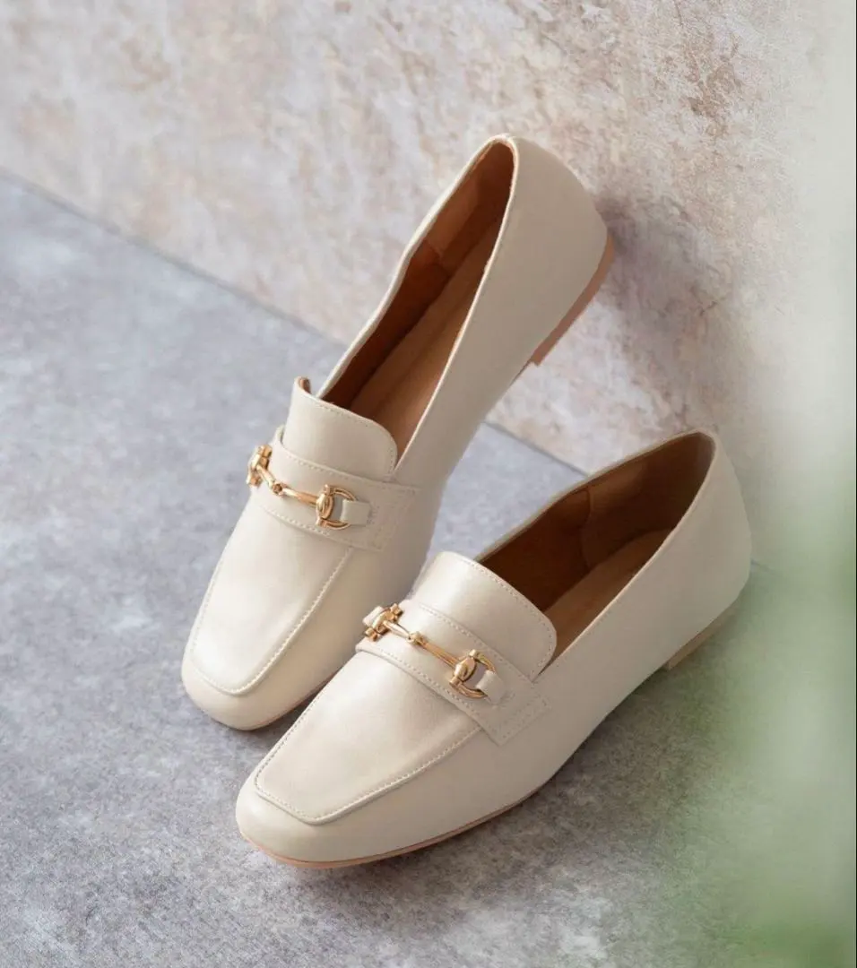 Thumbnail of Menue Ivory Loafers with Gold Hardware, 23cm