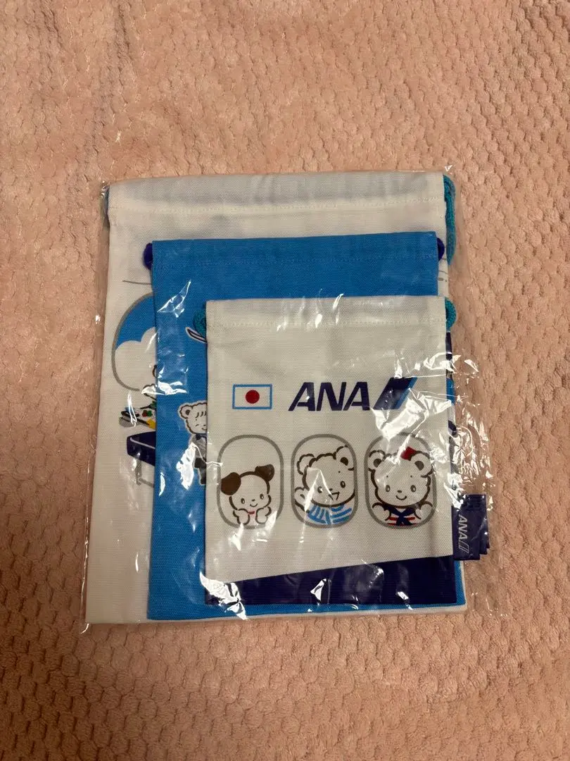 ファミリア　ANA コラボバッグ　巾着セット　新品未使用 ANA×ファミリア、コラボ第2弾。子供用レッスンバッグ/Tシャツ